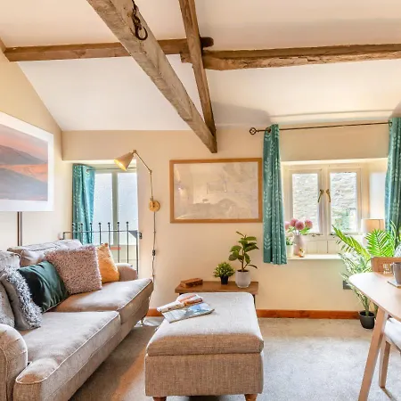Holiday home The Little Barn -