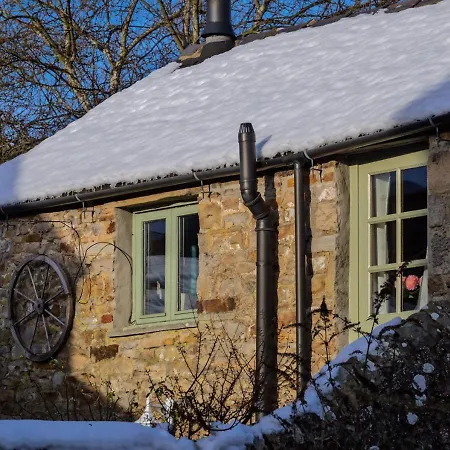 Holiday home The Little Barn - *